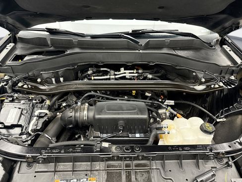 Used 2023 Ford Explorer ST-Line w/ Class IV Trailer Tow Package image 30