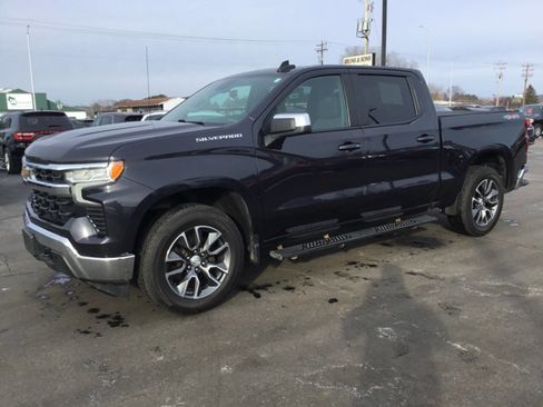 Used 2022 Chevrolet Silverado 1500 LT image 2