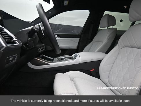 Used 2023 BMW X7 xDrive40i w/ Executive Package image 17