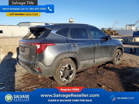 Used 2024 Kia Seltos EX image 4