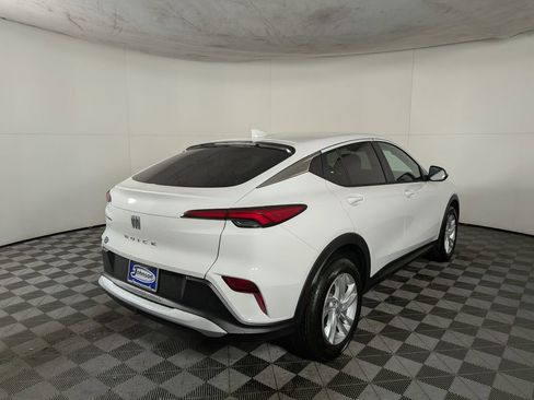 New 2026 Buick Envista Preferred image 7