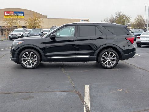 Used 2025 Ford Explorer Platinum w/ Ultimate Package image 5