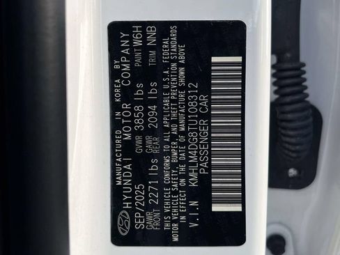 Certified 2026 Hyundai Elantra Sport FWD image 17