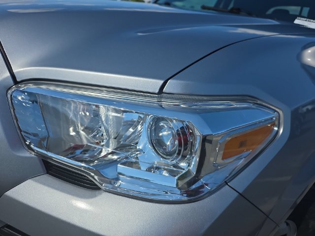 Used 2020 Toyota Tacoma SR w/ SR Convenience Package RWD image 31