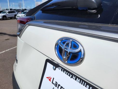 Used 2021 Toyota RAV4 Limited image 22