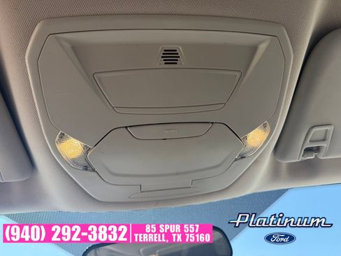 Used 2017 Ford Escape SE w/ SE Leather Comfort Package FWD image 9