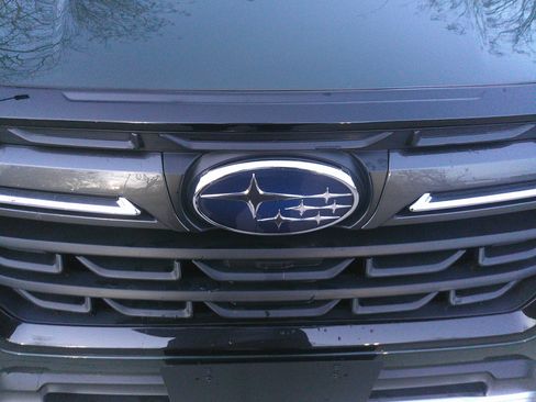 Used 2023 Subaru Forester Touring w/ Popular Package #2 image 3