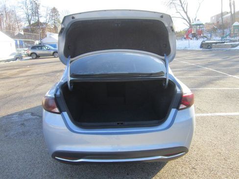 Used 2015 Chrysler 200 Limited w/ Convenience Group image 22