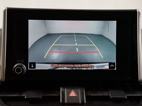 Used 2025 Toyota RAV4 XLE FWD image 19