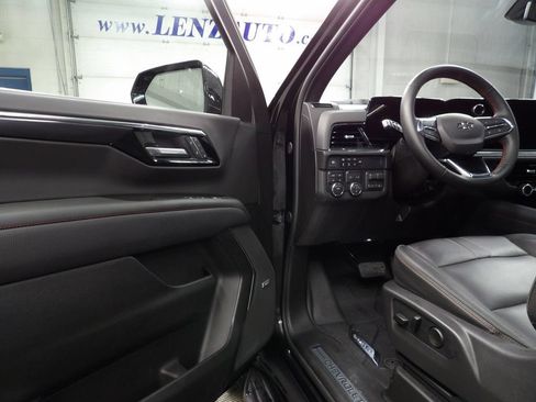 Used 2026 Chevrolet Suburban RST w/ Comfort Package AWD/4WD image 53