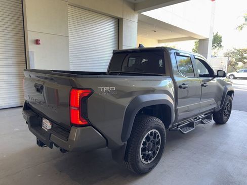 Used 2024 Toyota Tacoma TRD Sport image 10