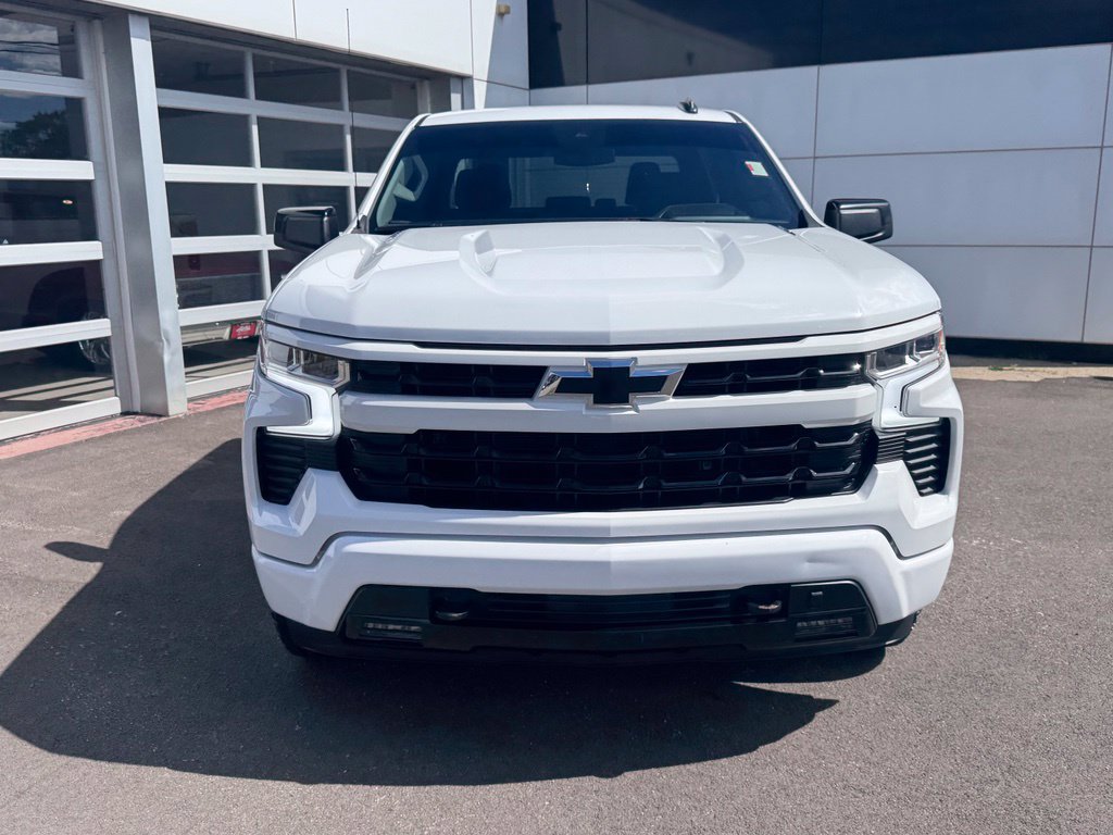 Used 2024 Chevrolet Silverado 1500 RST w/ Z71 Off-Road Package AWD/4WD image 8