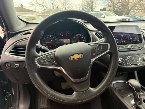 Used 2022 Chevrolet Malibu LT image 10