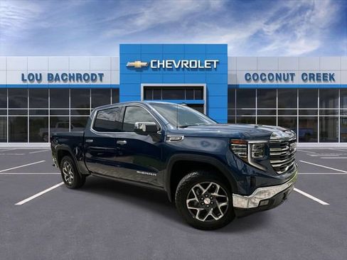 Used 2022 GMC Sierra 1500 SLT w/ SLT Premium Plus Package AWD/4WD image 1