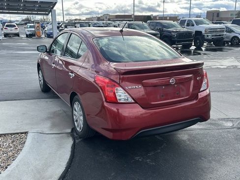 Used 2019 Nissan Versa SV image 4