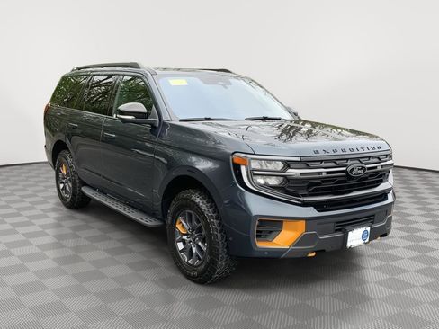 Used 2025 Ford Expedition Tremor AWD/4WD image 7