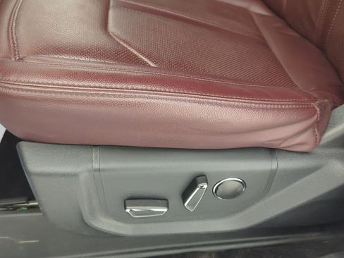 Used 2022 Ford Expedition Max Limited image 10