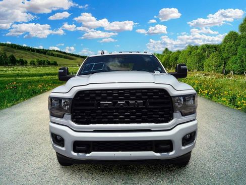 Used 2024 RAM 3500 Big Horn w/ Night Edition AWD/4WD image 8