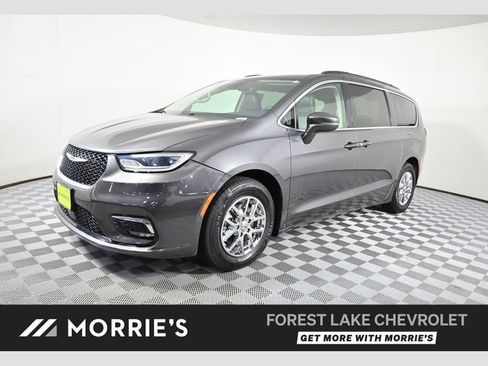 Used 2022 Chrysler Pacifica Touring-L FWD image 1