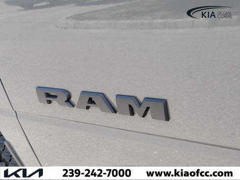 Used 2026 RAM 2500 Laramie AWD/4WD image 11