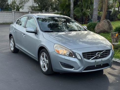 Used 2013 Volvo S60 T5 FWD image 4