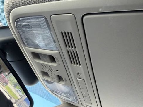 Used 2016 Honda Odyssey EX-L image 20