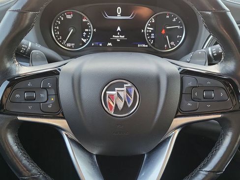 Used 2024 Buick Enclave Premium image 11