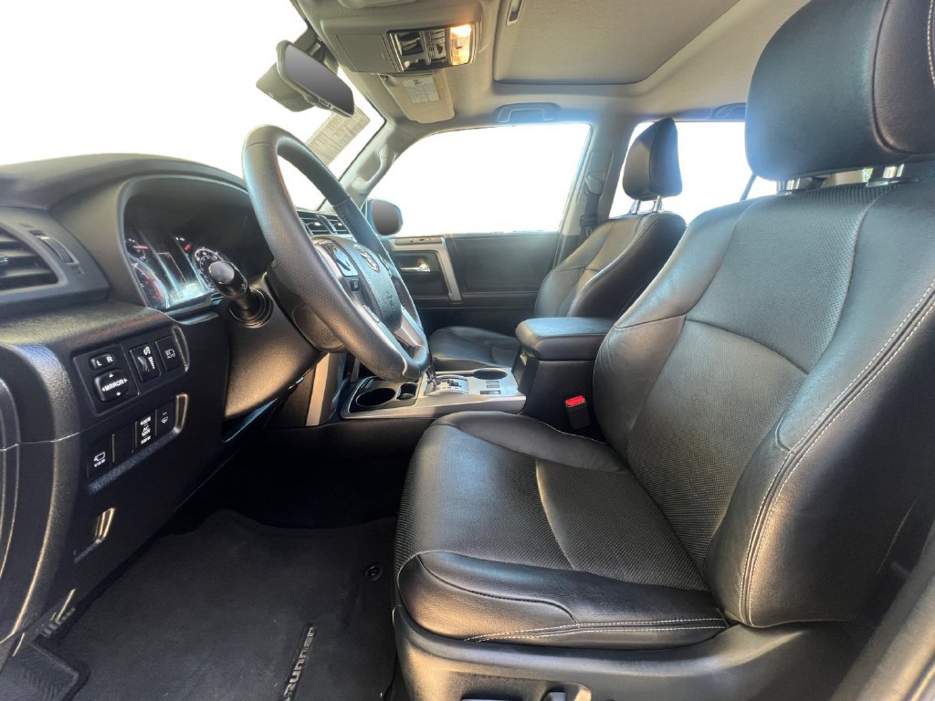 Used 2022 Toyota 4Runner Limited RWD image 19