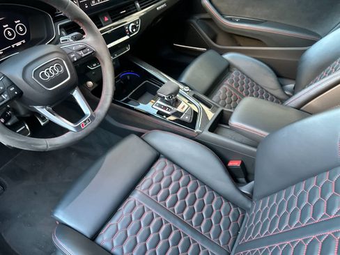 Used 2022 Audi RS 5 w/ Black Optic Carbon Package image 10