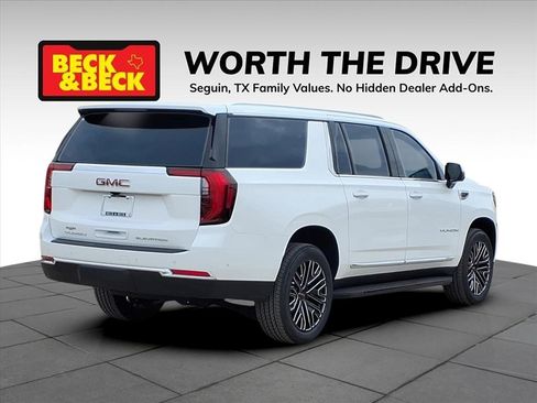New 2026 GMC Yukon XL Elevation image 5