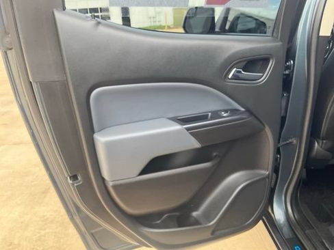 Used 2020 Chevrolet Colorado Z71 AWD/4WD image 22