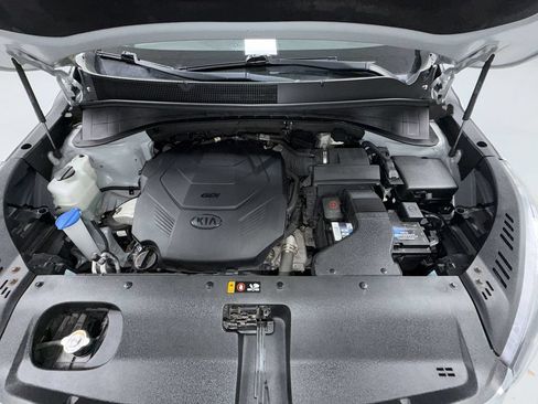 Used 2019 Kia Sorento AWD V6 image 13