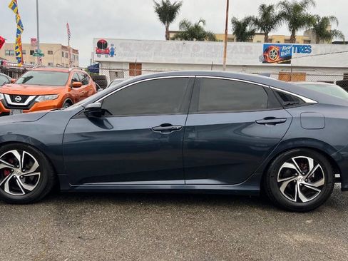 Used 2017 Honda Civic EX image 5