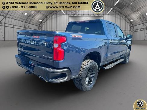 Used 2021 Chevrolet Silverado 1500 Custom Trail Boss AWD/4WD image 3