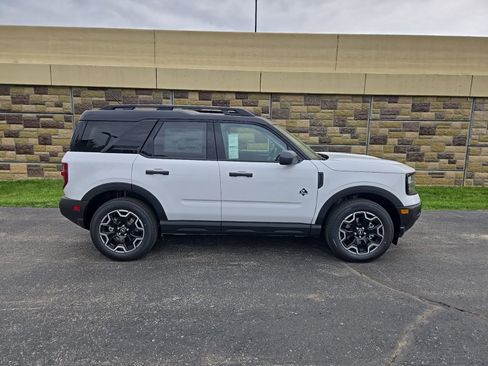 New 2026 Ford Bronco Sport Outer Banks AWD/4WD image 2