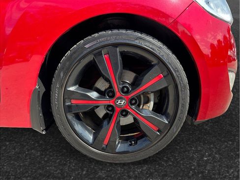 Used 2016 Hyundai Veloster w/ Option Group 02 image 12