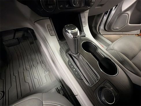 Used 2019 GMC Acadia SLT image 47