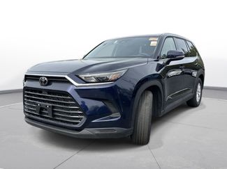 Used 2025 Toyota Grand Highlander FWD video 2