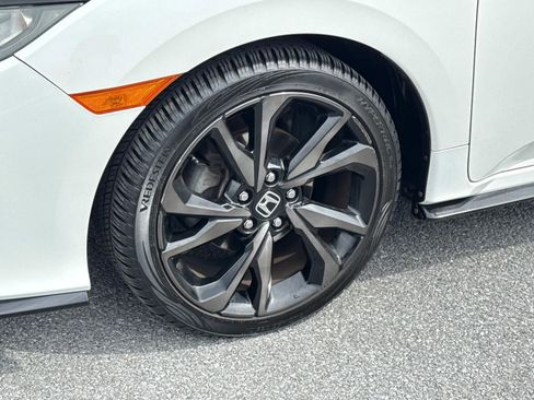 Used 2018 Honda Civic Sport image 7