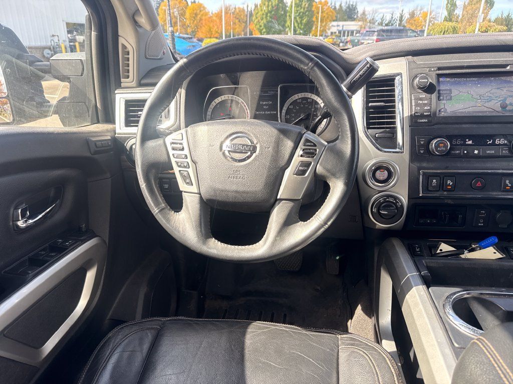 Used 2017 Nissan Titan SL AWD/4WD image 8