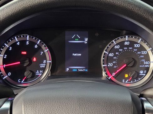 Used 2021 Toyota Highlander L FWD image 15