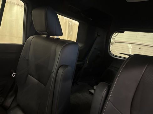 Used 2024 Lexus GX 550 w/ Accessory Package (2T) AWD/4WD image 13