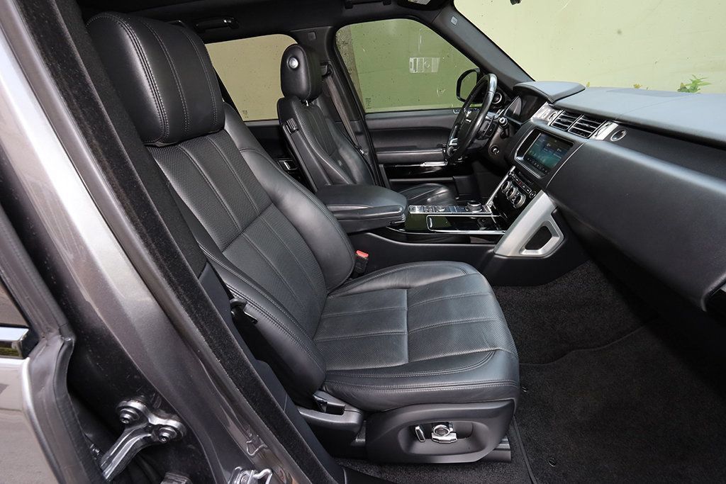 Used 2017 Land Rover Range Rover Supercharged AWD/4WD image 28