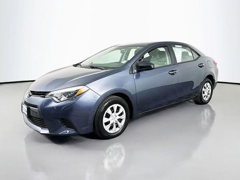 Used 2015 Toyota Corolla LE image 4