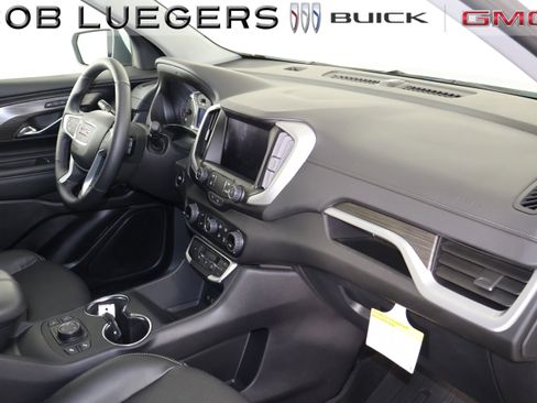 Certified 2024 GMC Terrain SLT w/ LPO, Floor Liner Package AWD/4WD image 21