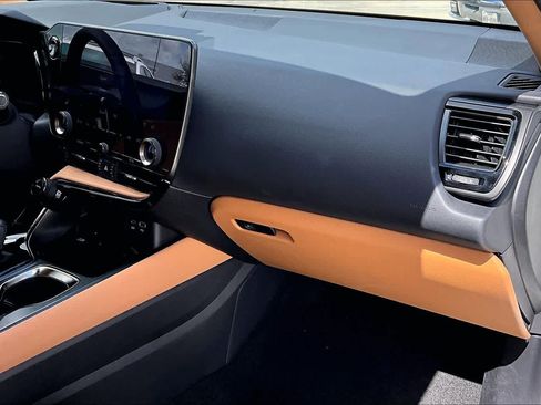 Certified 2025 Lexus NX 450h+ AWD w/ Accessory Package (2T) image 18