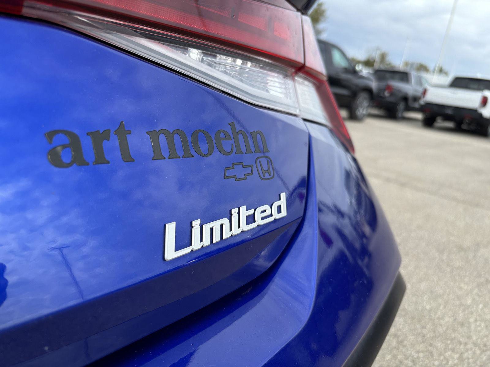 Used 2025 Hyundai Elantra Limited FWD image 9
