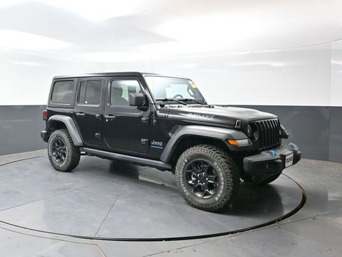 Used 2023 Jeep Wrangler Unlimited AWD/4WD image 6