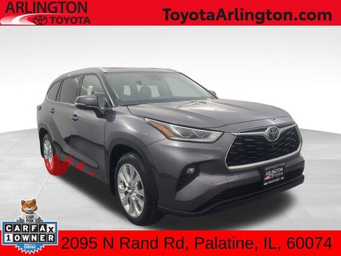 Used 2023 Toyota Highlander Limited image 1