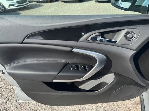 Used 2013 Buick Regal Leather image 8